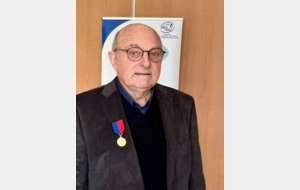 DE L'OR A PONCHATEAU POUR YVES PLAUD