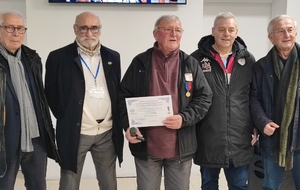 UNE MEDAILLE D'OR ASSOCIATIVE A LA MELLINET FOOTBALL