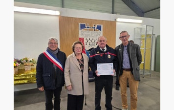 UNE MEDAILLE ASSOCIATIVE ARGENT A TRIGNAC